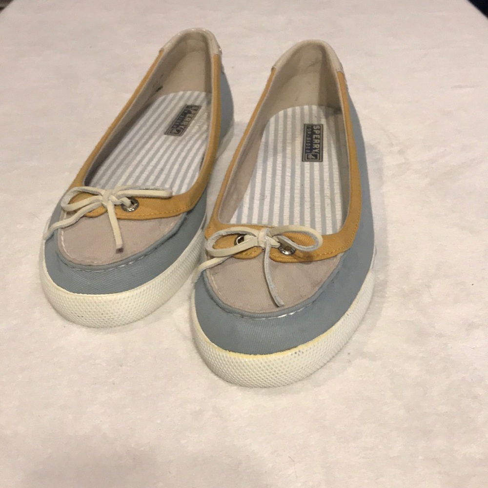 Women’s Sperry Top-Sider slip on shoes size 8